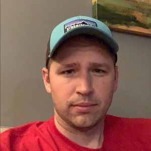 Meet your Posher, Dustin